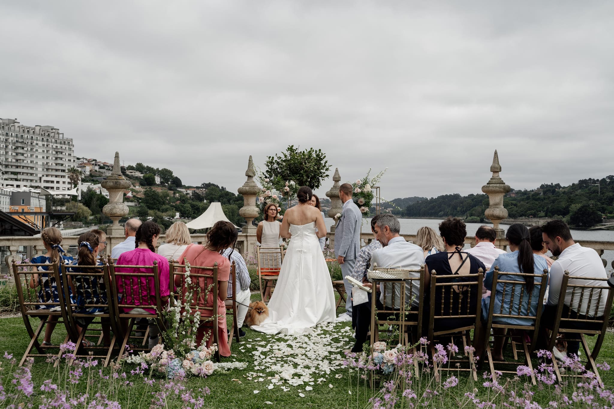 Se marier au Portugal mariage destination couple cérémonie romantique décor mariés